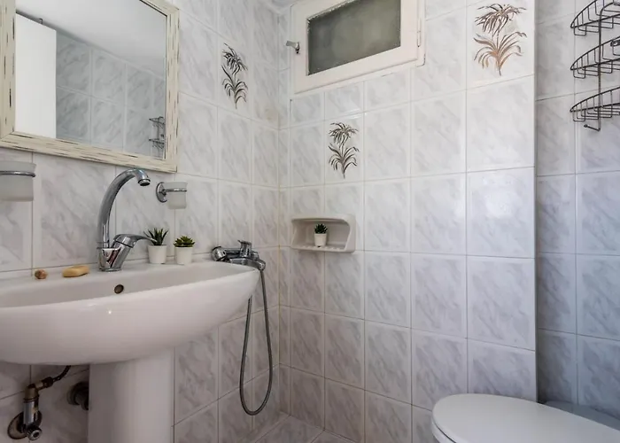 Tatil Evi Venus' Hug In *