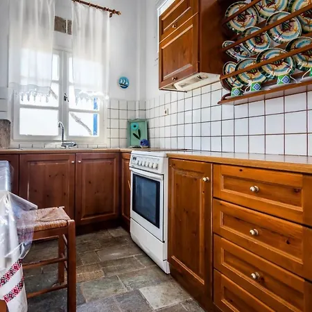 Venus' Hug In Plaka Holiday home